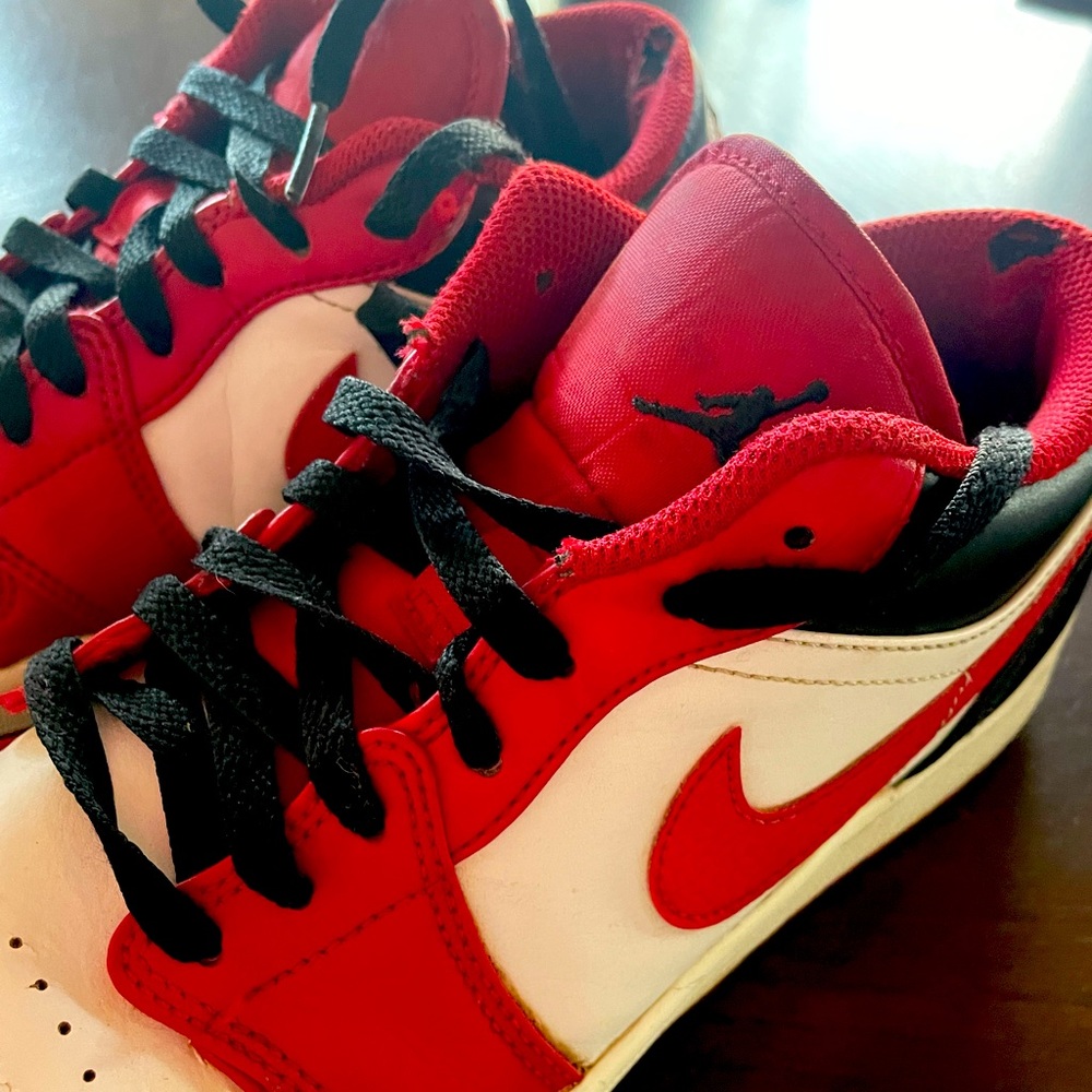 Air Jordan's on great shape.